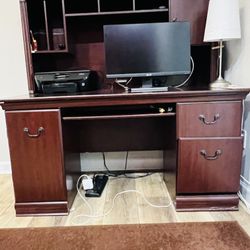 Office/ Computer Desk 