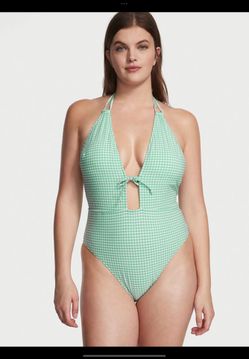 Plunge One-Piece Swimsuit Victoria Secret NWT size M And L Original Price $64.95.