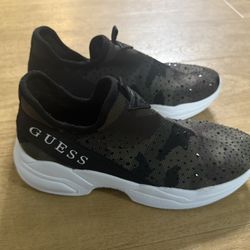 Brand Name Shoes -  GUESS _  Naturalizer _  Skechers 