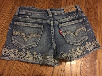 Short for girl Zise 8 Levi's