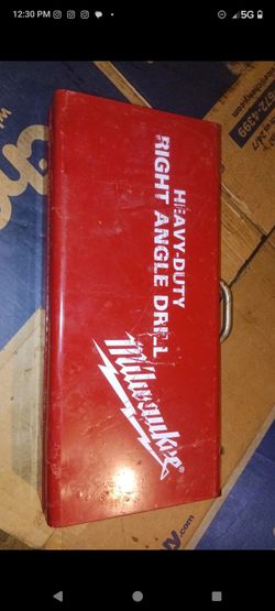Milwaukee 3107-6 - 120V 7.0A Corded Right Angle Drill Kit