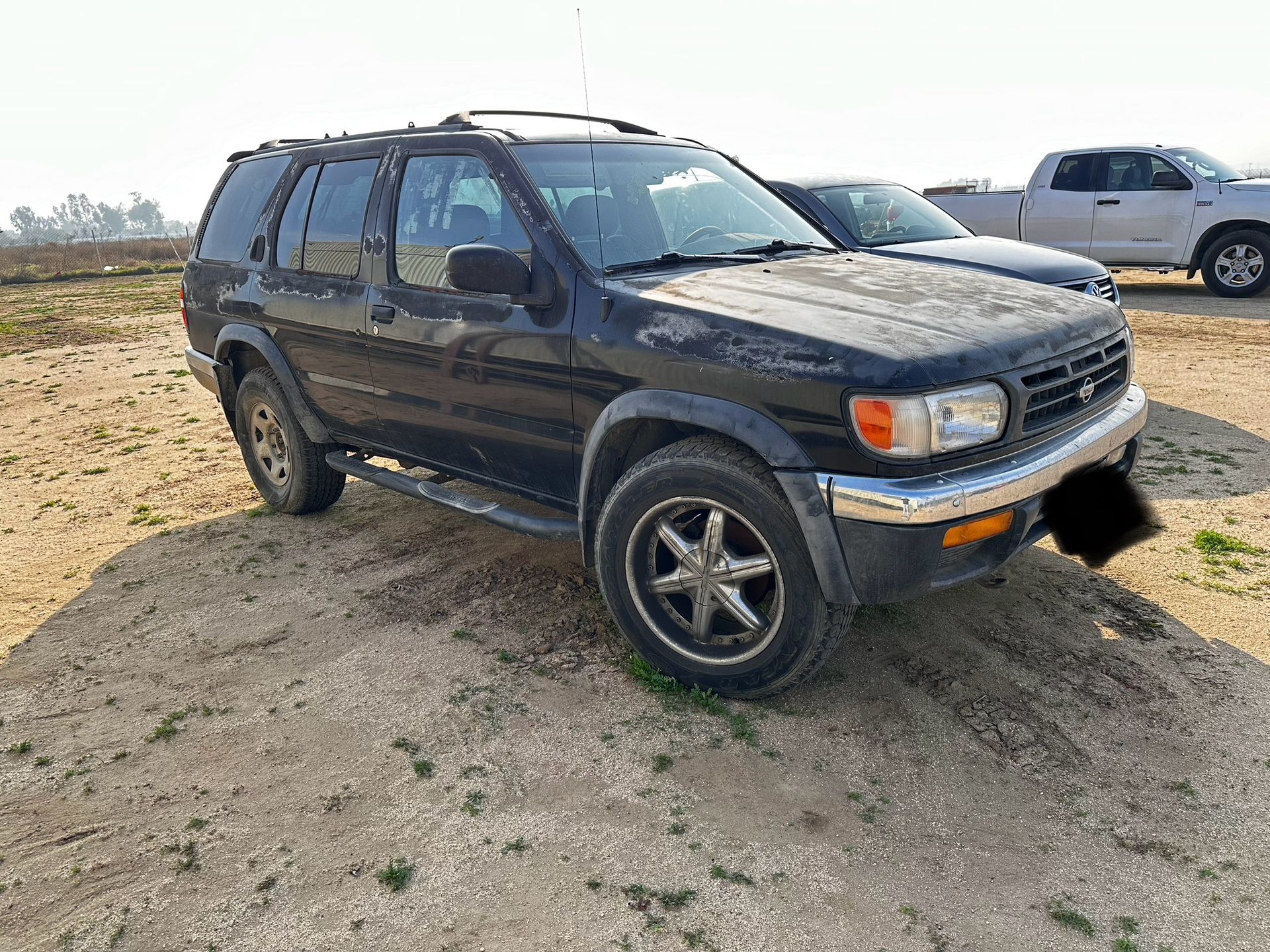 1998 Nissan Pathfinder for Sale in Nuevo, CA - OfferUp