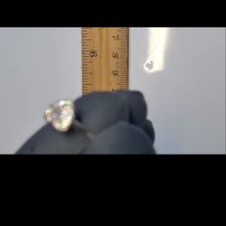 14k https://offerup.com/redirect/?o=U3RhbXAuR29sZA== VVS Natural Diamond, Highly Refractive, Size 6, Vintage
