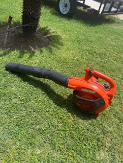 Cub Cadet Ultima ZT1 42 in. 547 cc IntelliPower Engine Dual Hydrostatic Drive Gas Zero Turn Riding Lawn Mower