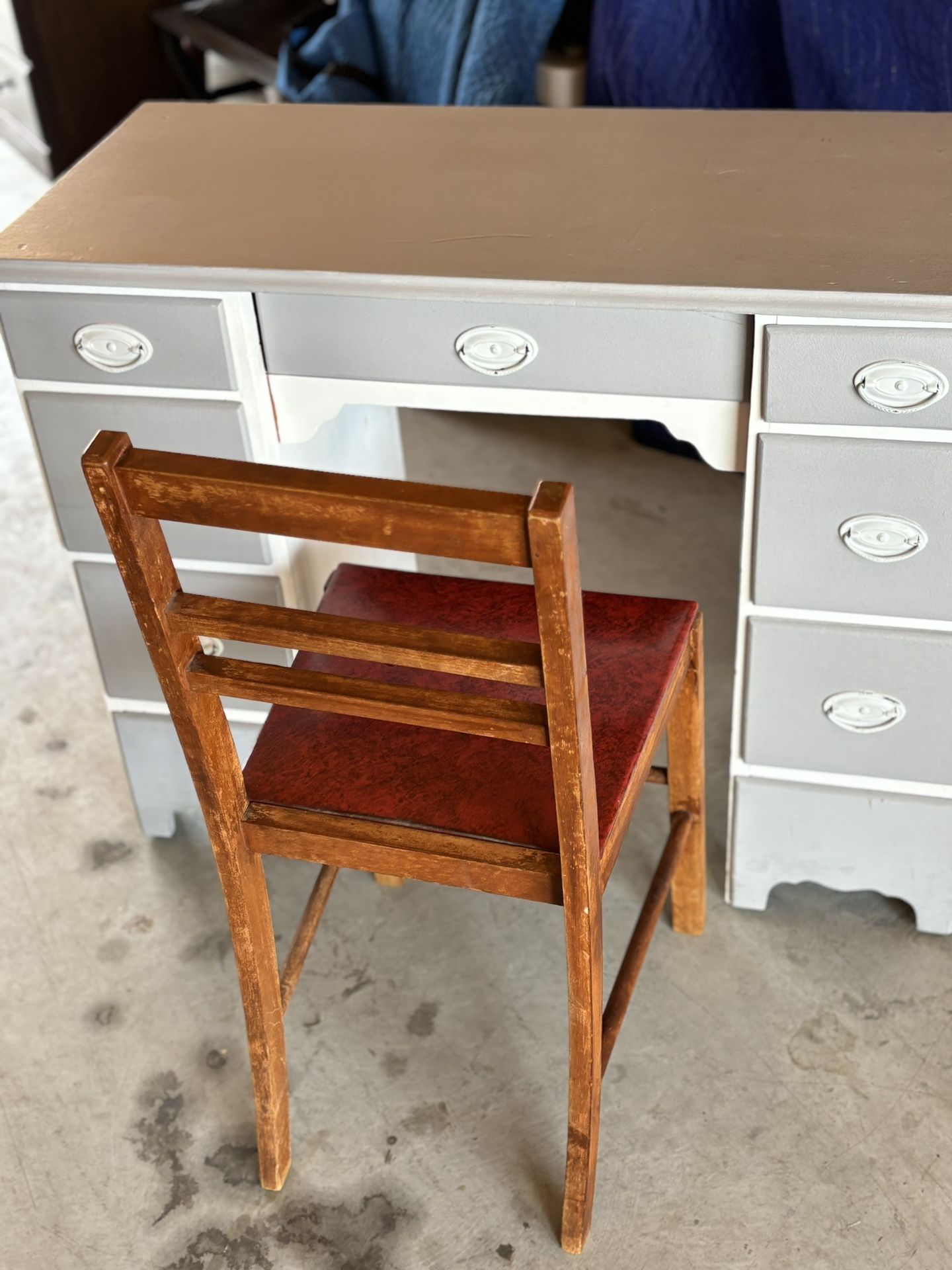 Older Kids Desk And Chair 
