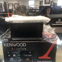 Kenwood mini-stereo DDX794