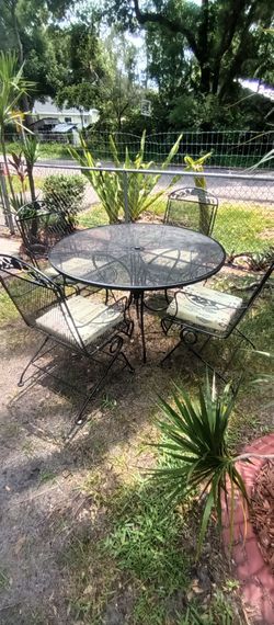Woodbriar wrought iron outdoor patio sets