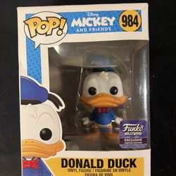 Funko Pop! Vinyl: Disney - Donald Duck - Funko Hollywood Store (Exclusive) #984