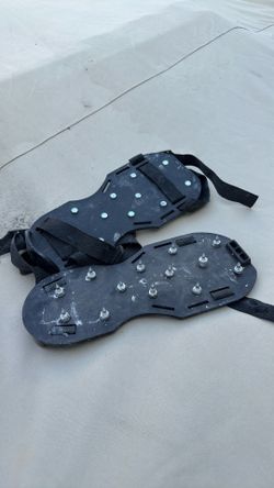 Epoxy floor spiked shoes