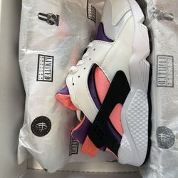 Nike Air Huarache 11.5 Lot