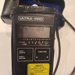 Ultra Pro Digital COMBO Flash  N Incident Light Meter with Case