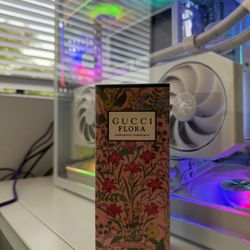 Gucci Flora 