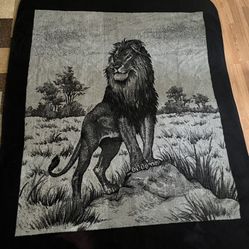 Vintage SAN MARCOS Black/Gray Majestic Lion Motif Blanket Acrylic