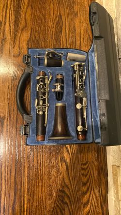 CLARINET WOODEN