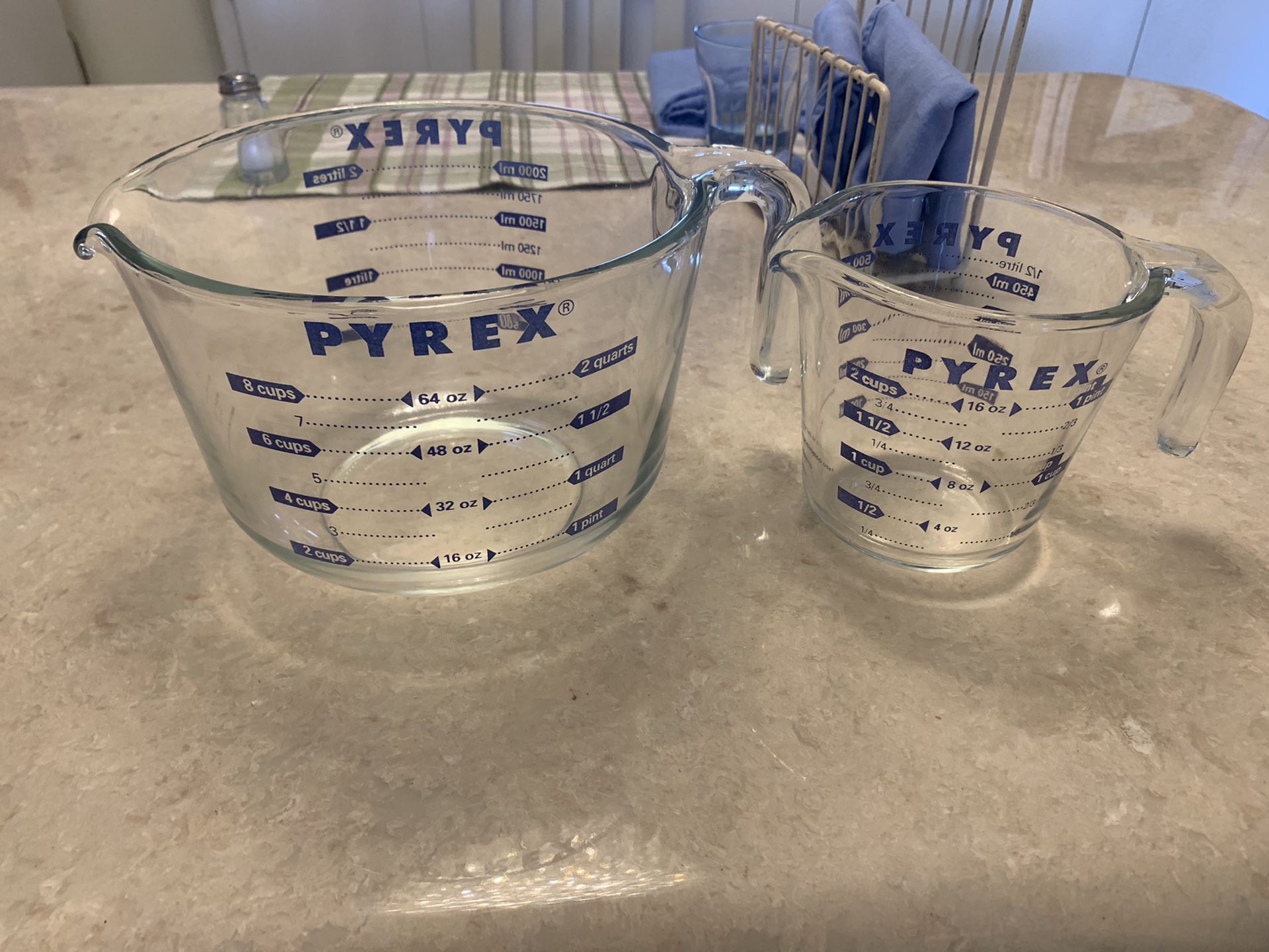 Pyrex liquid measure