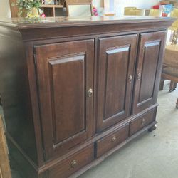  Ethan Allen British Classics sideboard buffet f