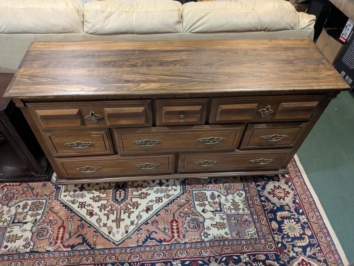 8 Drawer Wood Dresser