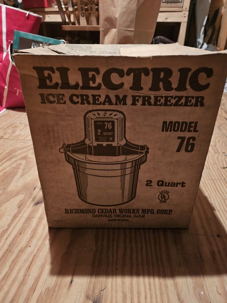 Vintage Icecream Maker
