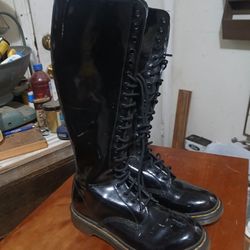 Dr Martens Ladies Boots Size 8