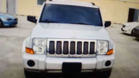 2007 Jeep Commander Sport 4dr SUV 4WD