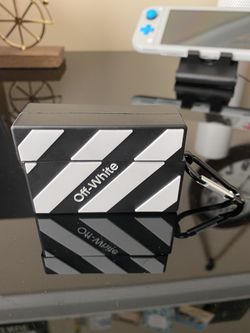 Off white AirPod Pro case