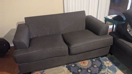 Really clean comfort couch