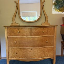 MAPLE DRESSER