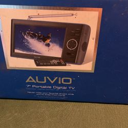 7” Portable Tv