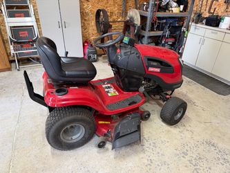 Craftsman riding lawnmower 42”