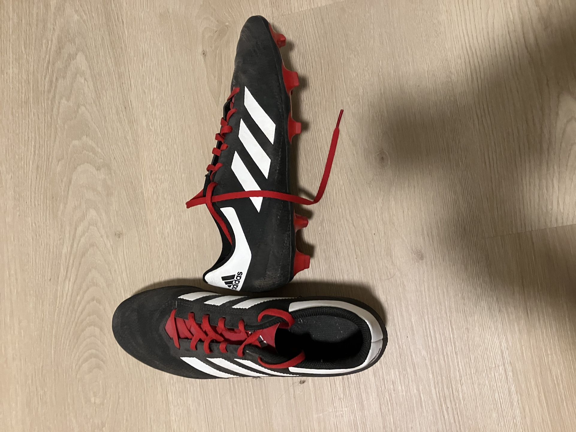 Size 10 Adidas Soccer Cleats (used)