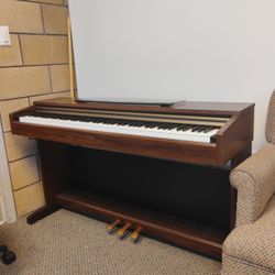 Yamaha Digital Piano 