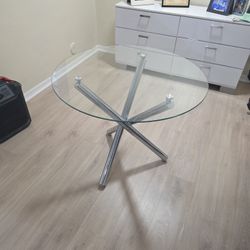 36" Glass Round Table 