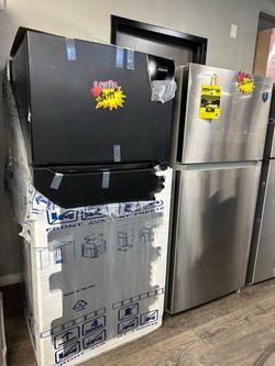 Beautiful Refrigerators Take One Home In Payments Please Read Description
