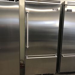 Viking 5Series 36”Wide Stainless Steel Built In Bottom Freezer Refrigerator 