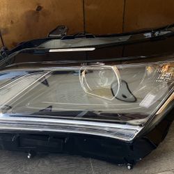 2018 Lexus RX350 Left side head light