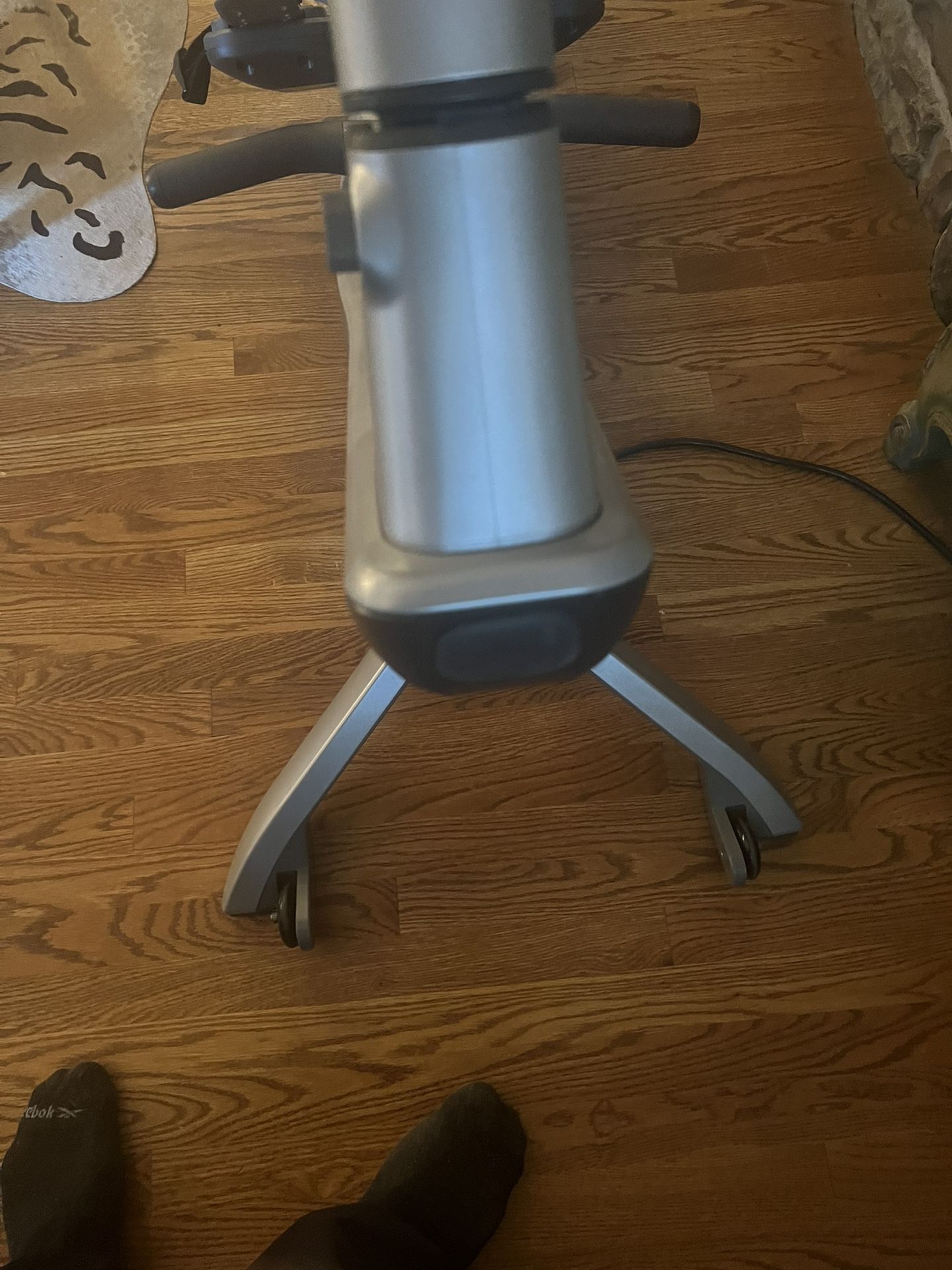 Hydros Rowing Machine