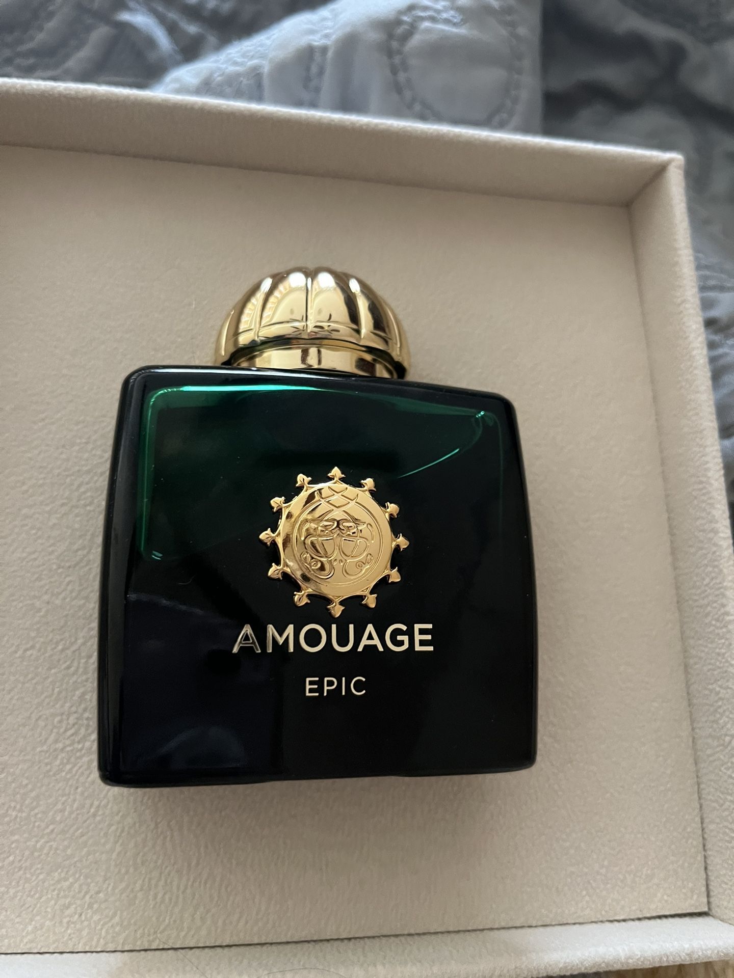Amouage Woman’s high End Brand Perfume 