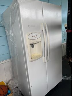 Maytag refrigerator $160