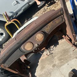 International Dash And Firewall