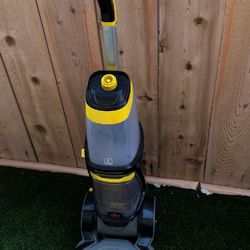 VACUUM BISSELL CLEANER 