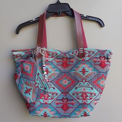 TRADITIONAL AZTEC PRINT TURKISH RUG  PURSE & MATCHING COINS PURSE 💙 PRICE HAS BEEN REDUCED!! 