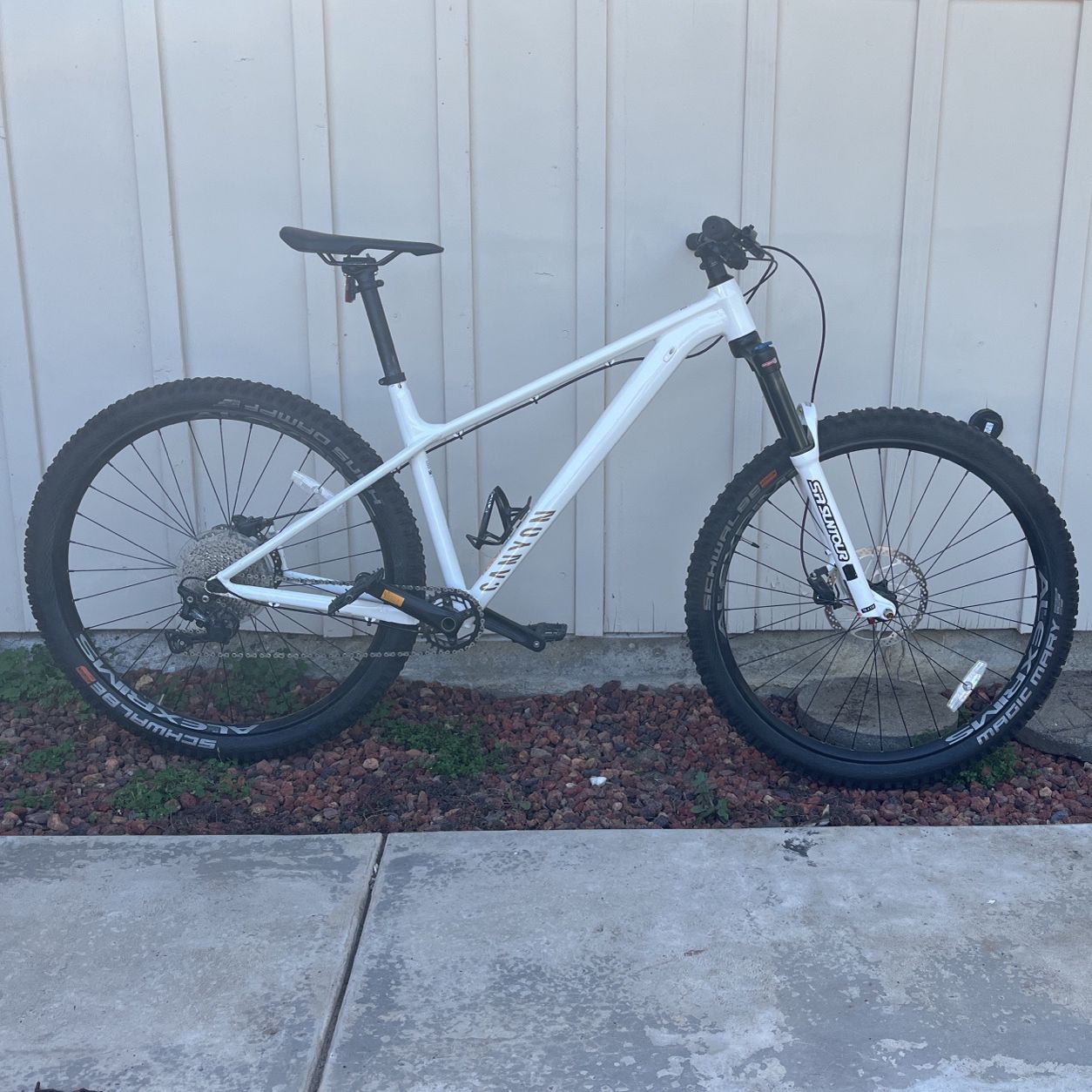 Canyon Stoic 3 Mint Condition 
