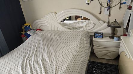 Bedroom Set
