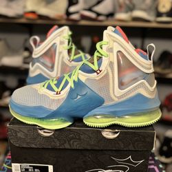 Nike LeBron 19 Tropical Size 13 $180
