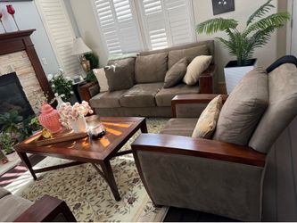 Sofa set