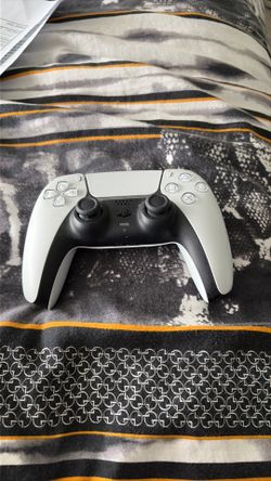 PS5 controller