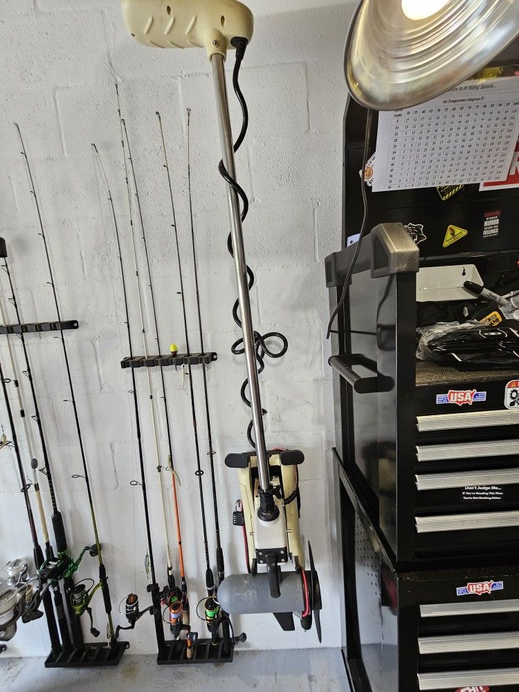 Deep Sea Gear & Tackle (Trolling Motor Too)