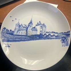 12" Japanese Gennai‑yaki Blue & White Plate – Traditional Edo‑Style Figure Art –