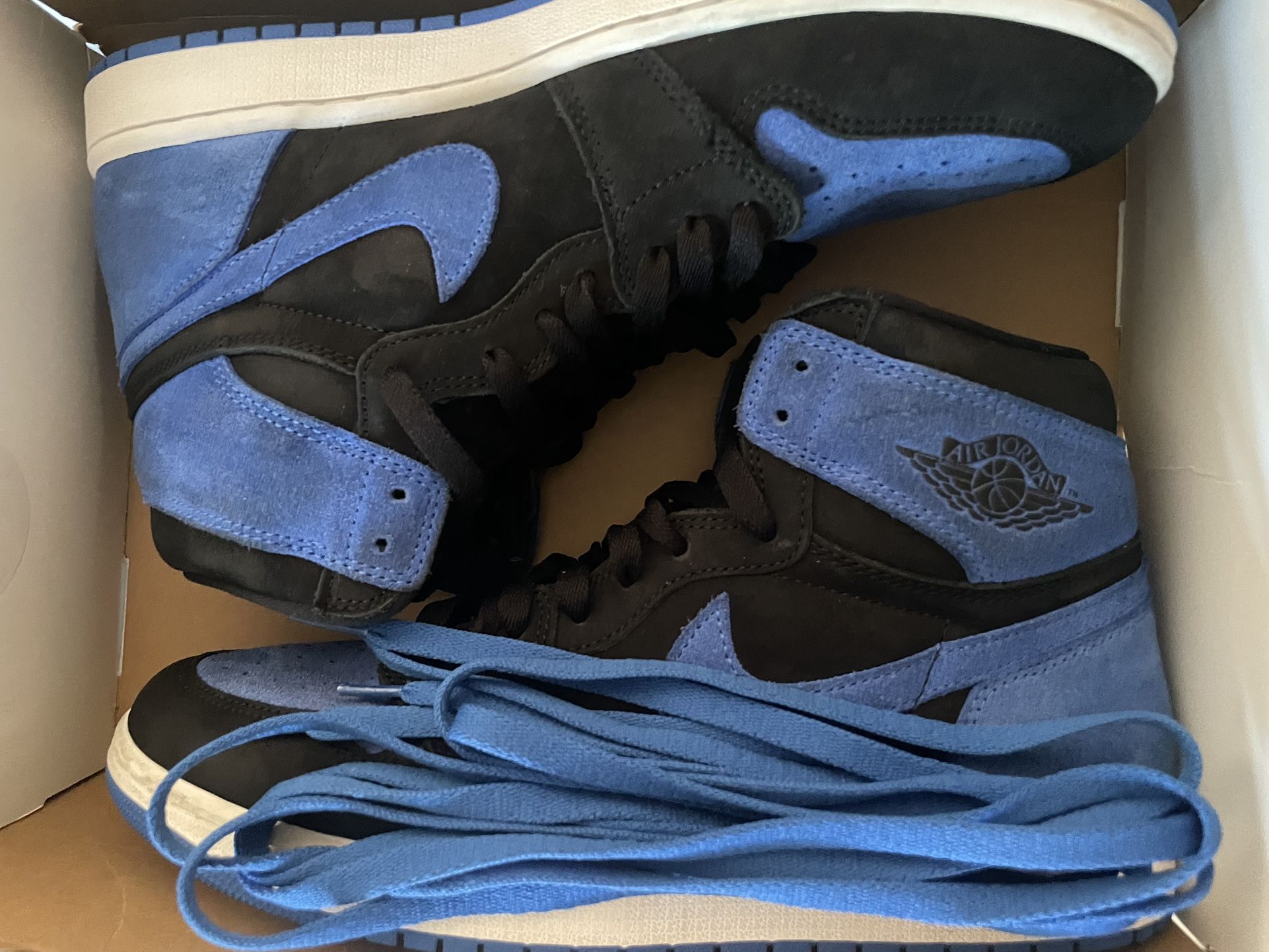 Royal OG Blue Jordan 1’s