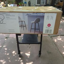 2 Counter Stools